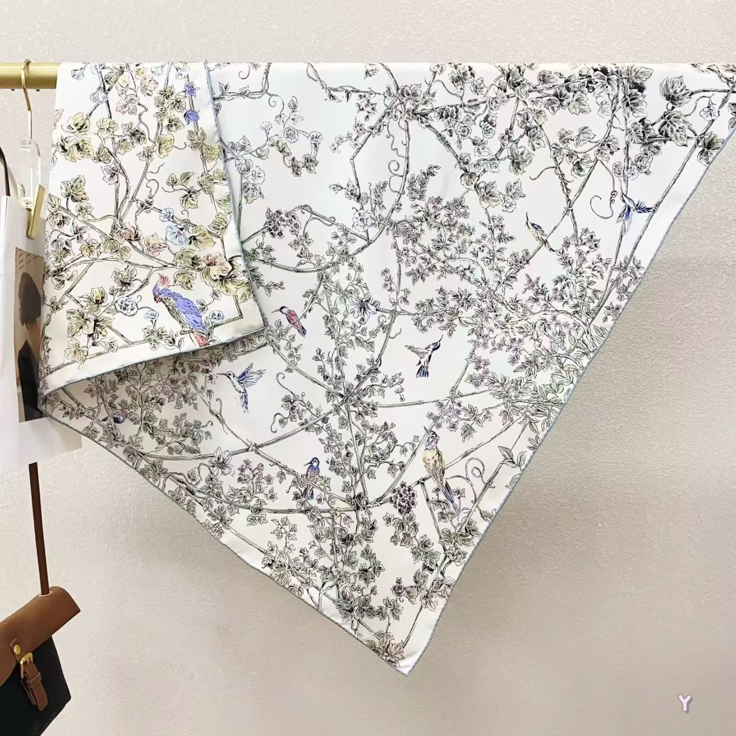 100% Real Silk Twill 90x90cm - 77g (with Pack) Square Scarf