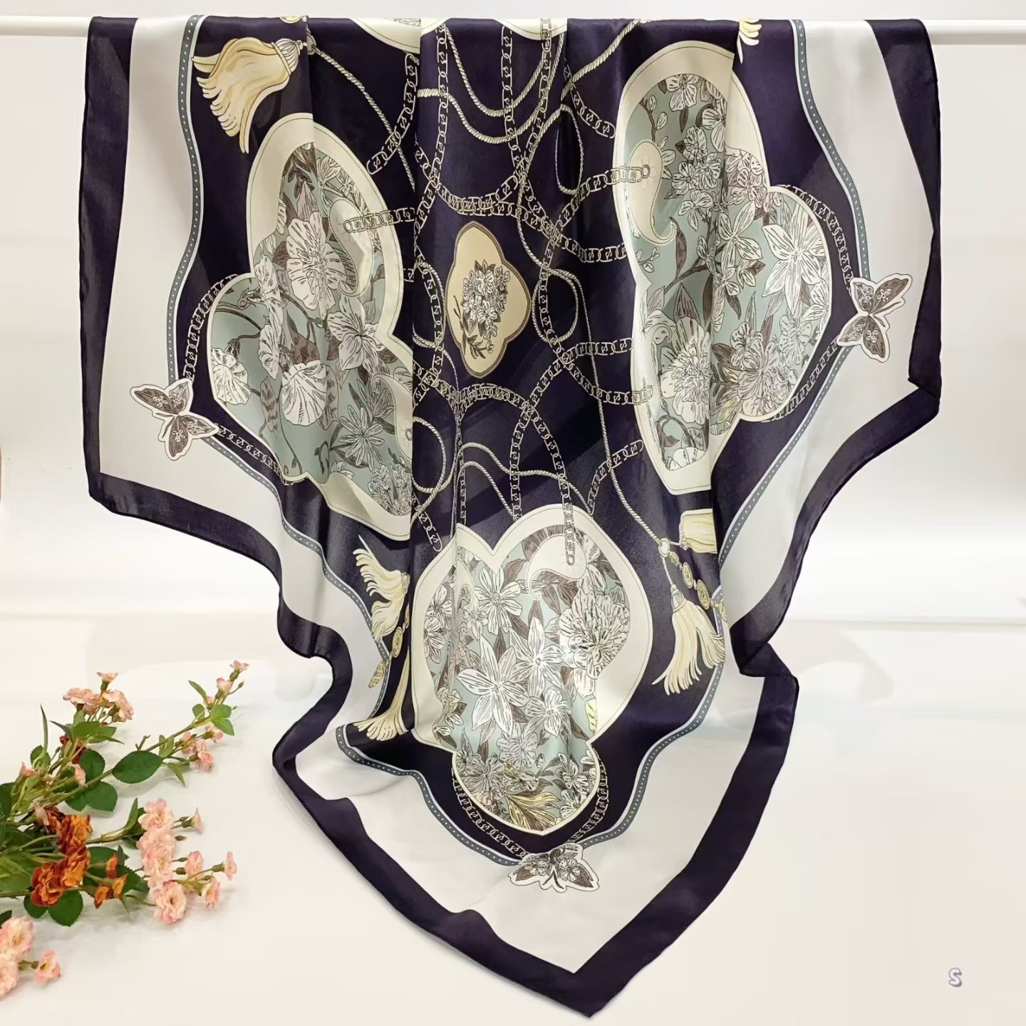 100% Real Silk Crepe Satin 90x90cm – Heavyweight 55g (with Pack) Square Scarf