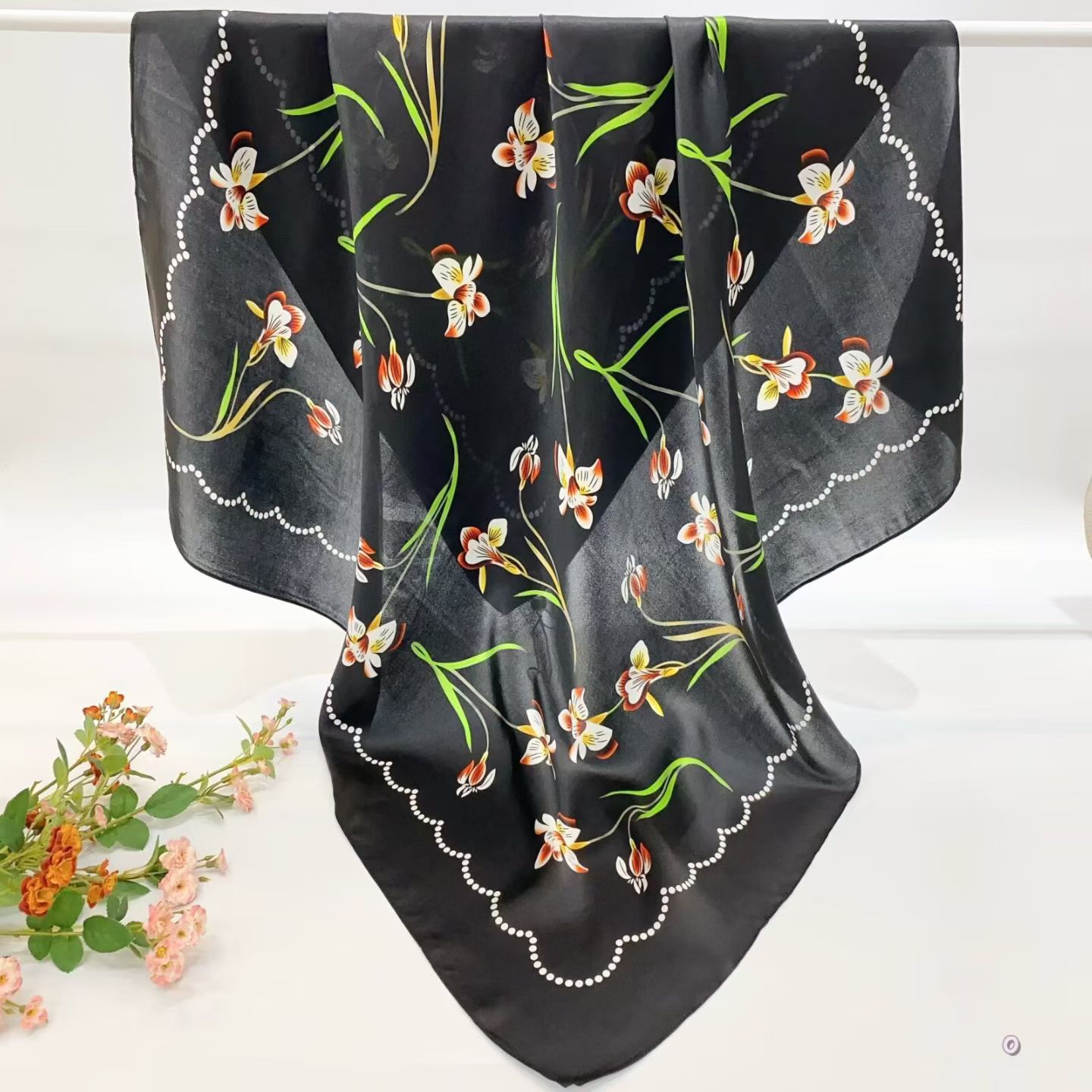 100% Real Silk Crepe Satin 90x90cm – Heavyweight 55g (with Pack) Square Scarf