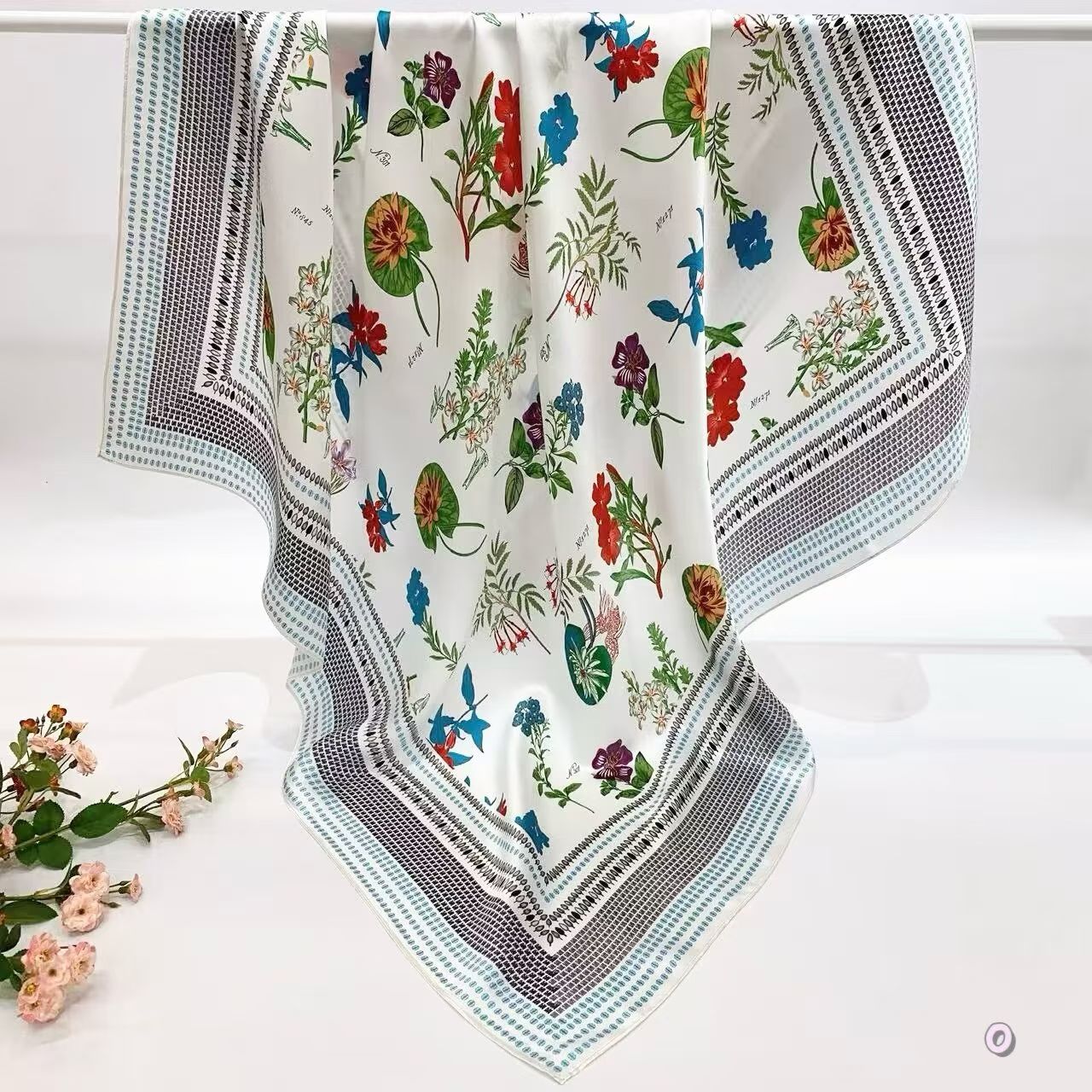 100% Real Silk Crepe Satin 90x90cm – Heavyweight 55g (with Pack) Square Scarf